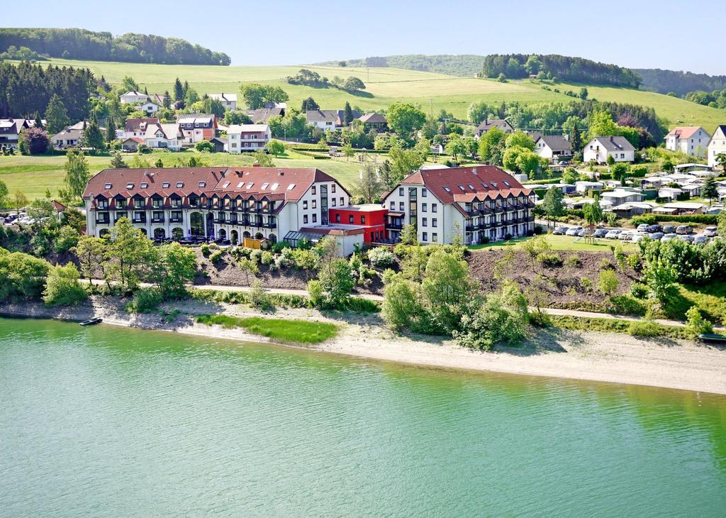 Goebel'S Seehotel Diemelsee Eksteriør billede